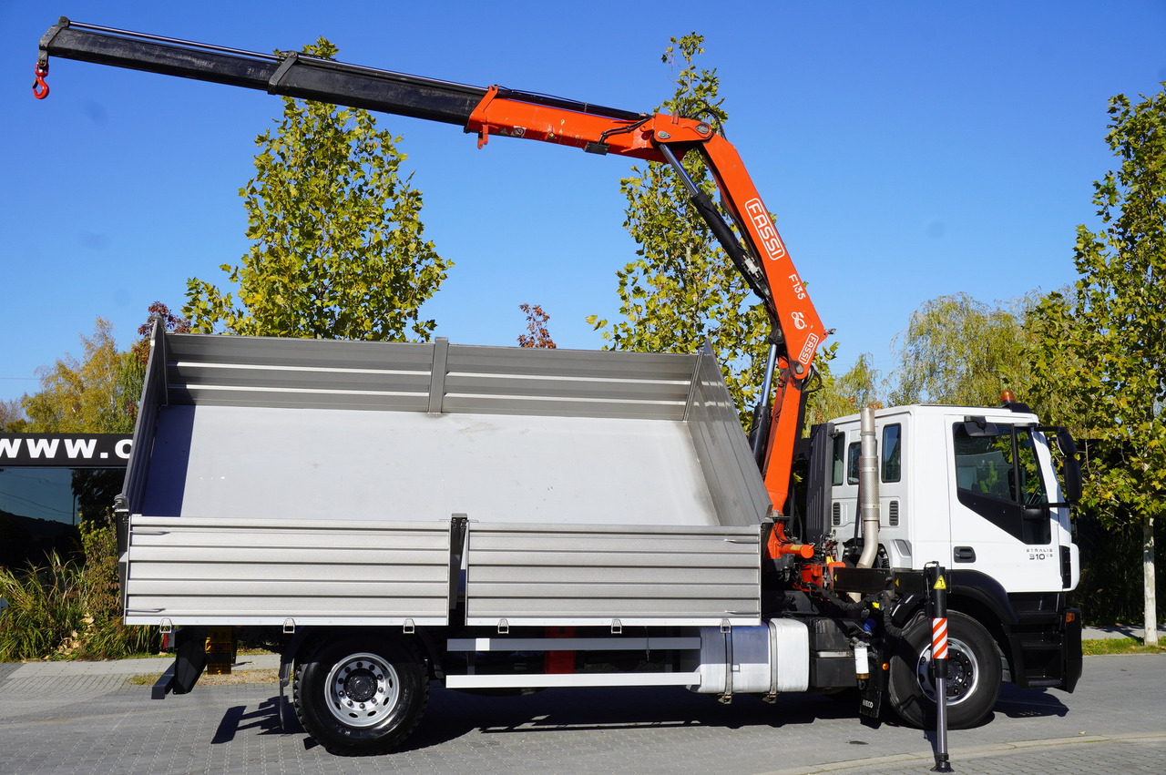 Самосвал, Автоманипулятор IVECO Stralis 310 E6 / NEW 3-sided tipper / Fassi F135 crane with remote control: фото 7