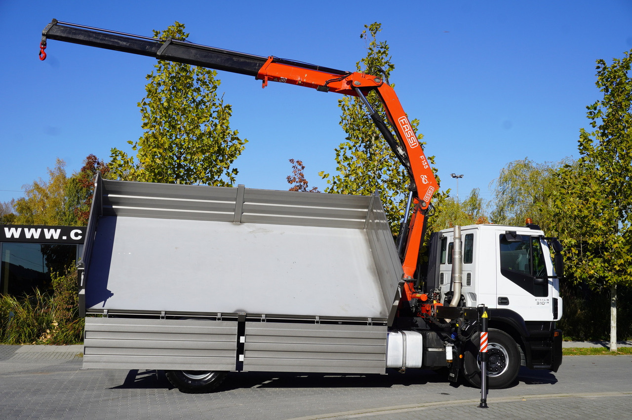 Самосвал, Автоманипулятор IVECO Stralis 310 E6 / NEW 3-sided tipper / Fassi F135 crane with remote control: фото 8