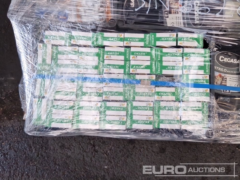 Строительное оборудование Unused Pallet of Nitrile Gloves, Rat Traps, Fixclip Cable Straps, Car Lightbulbs, Connectors: фото 6