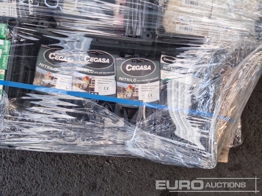 Строительное оборудование Unused Pallet of Nitrile Gloves, Rat Traps, Fixclip Cable Straps, Car Lightbulbs, Connectors: фото 9