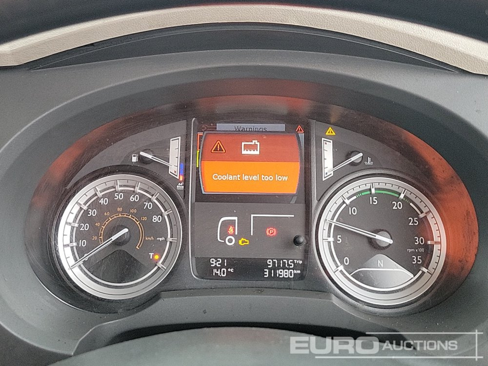 Тентованный грузовик 2015 DAF LF180: фото 24