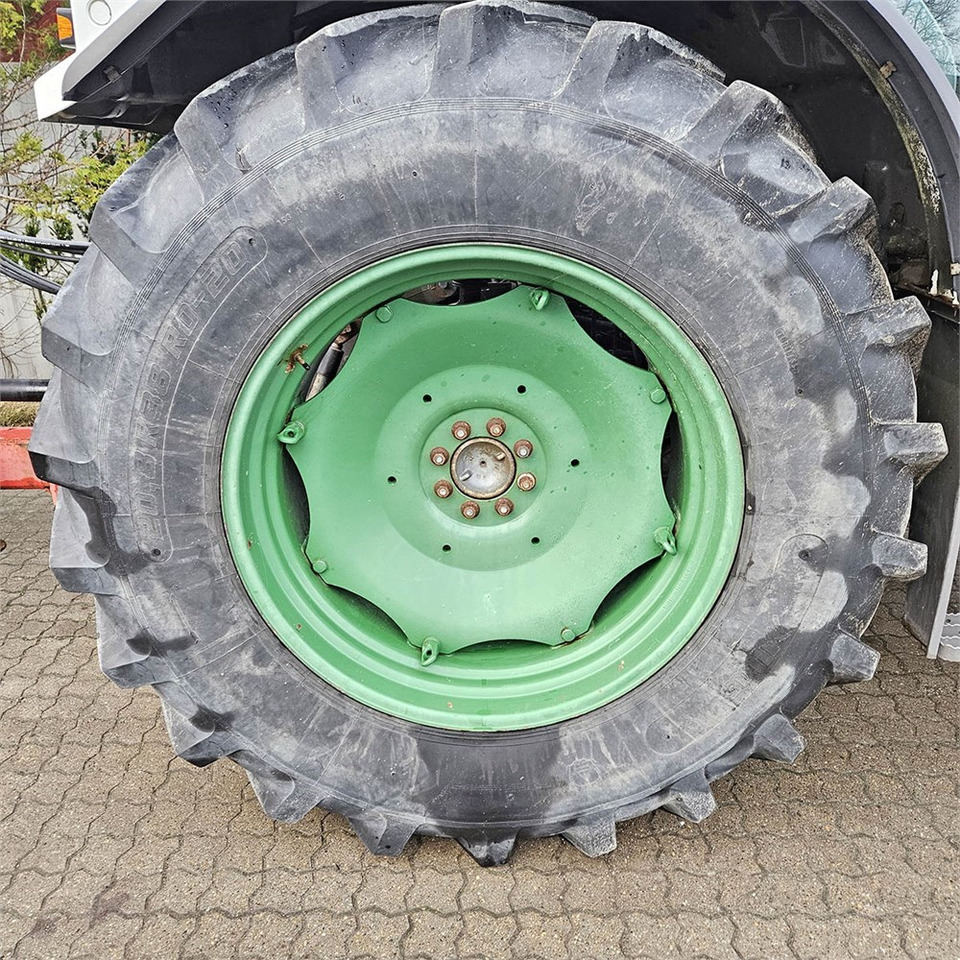 Трактор Claas Ares 697: фото 31 Трактор Claas Ares 697: фото 31