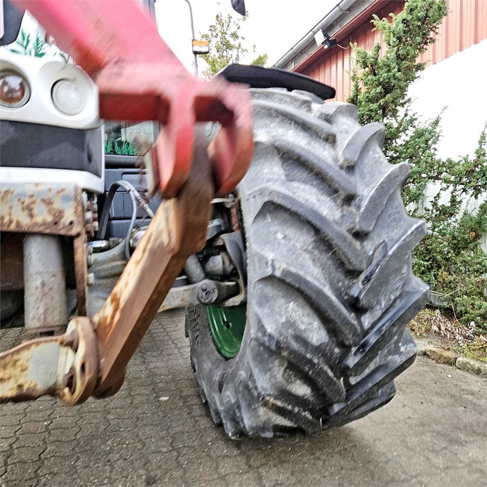 Трактор Claas Ares 697: фото 45 Трактор Claas Ares 697: фото 45