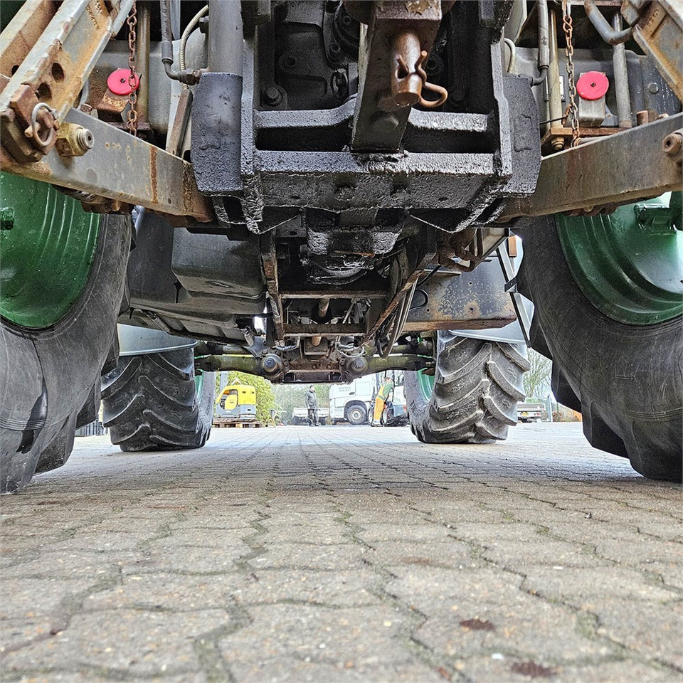 Трактор Claas Ares 697: фото 46 Трактор Claas Ares 697: фото 46