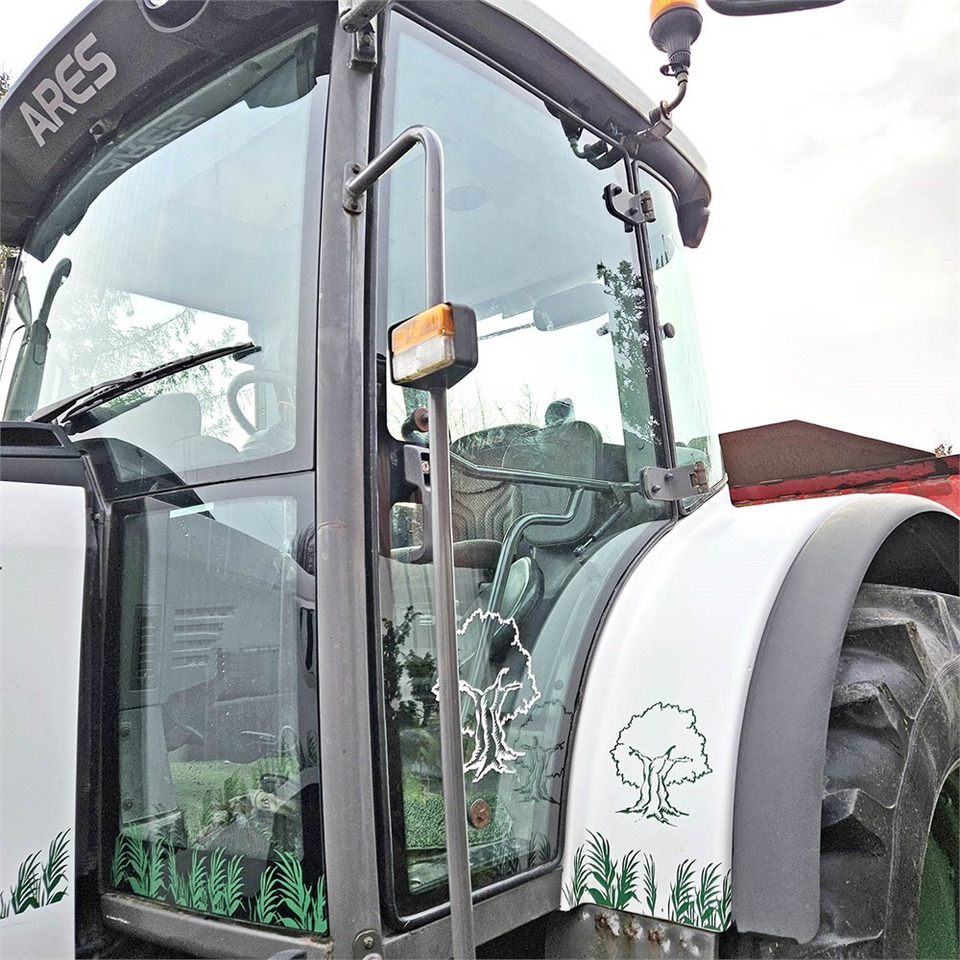 Трактор Claas Ares 697: фото 8 Трактор Claas Ares 697: фото 8