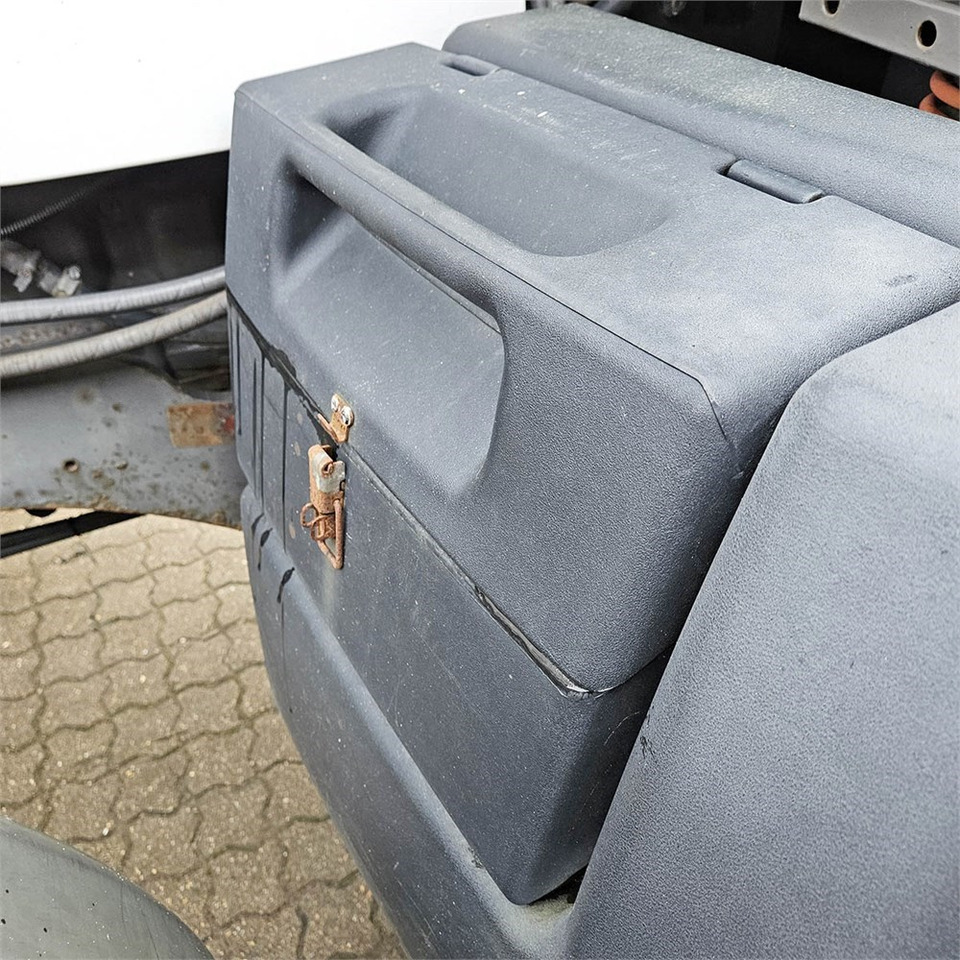 Трактор Claas Ares 697: фото 42 Трактор Claas Ares 697: фото 42