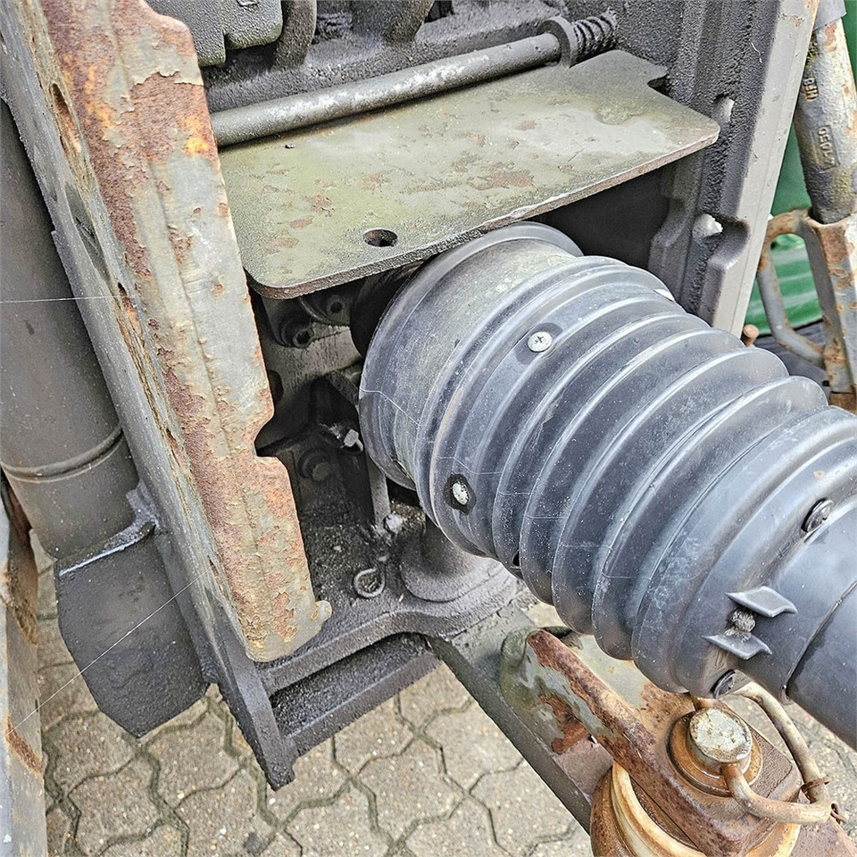 Трактор Claas Ares 697: фото 40 Трактор Claas Ares 697: фото 40