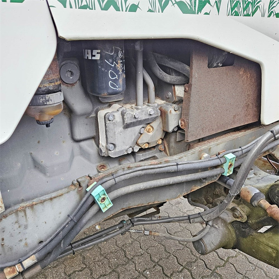 Трактор Claas Ares 697: фото 43 Трактор Claas Ares 697: фото 43