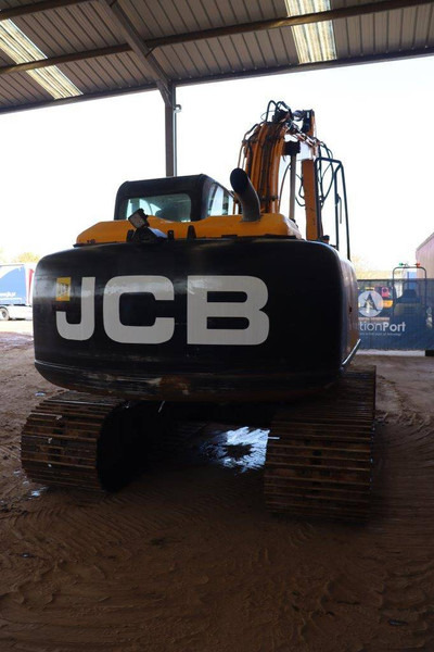 Гусеничный экскаватор JCB JS131LC: фото 6