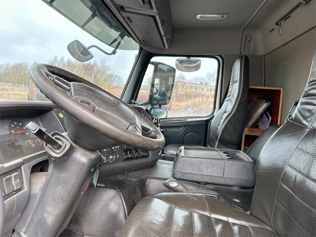 Грузовик VOLVO FM 6*4: фото 47